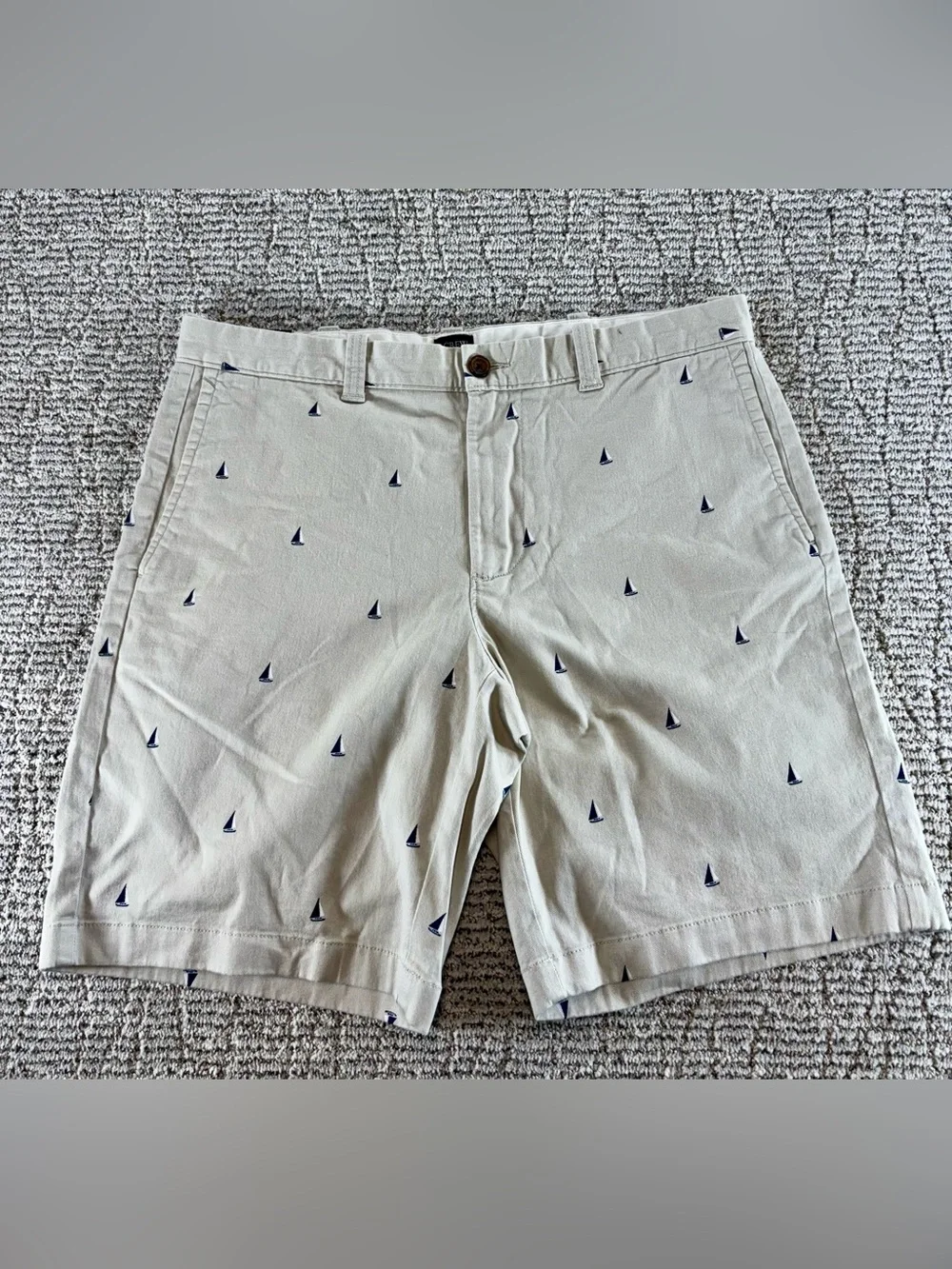 NWT‎ J. Crew Men’s Size 34 Beige Sailboat 9” Inseam Chino Shorts